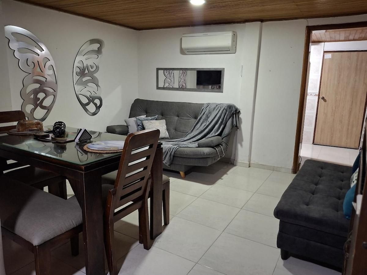 Brussels House, 2 Bedrooms * Cartagena