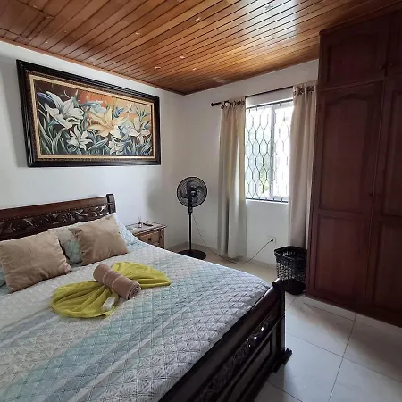 Brussels House, 2 Bedrooms * Cartagena