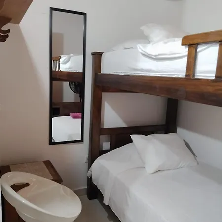 Brussels House, 2 Bedrooms Сasa de vacaciones *