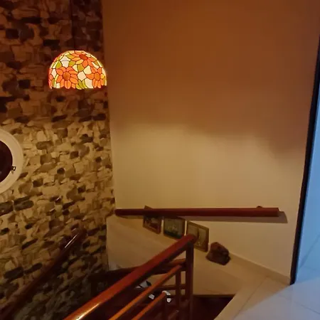 Сasa de vacaciones Brussels House, 2 Bedrooms Cartagena